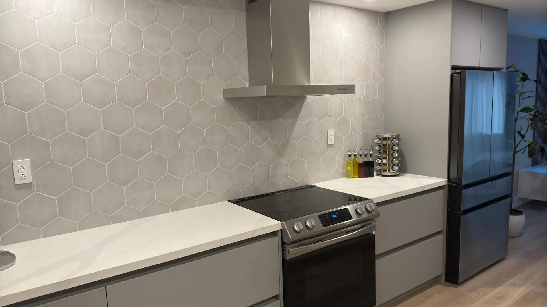 890Suites Toronto Apartment